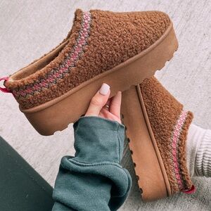 Cozy Brown Platform Shoes with Pink Accents